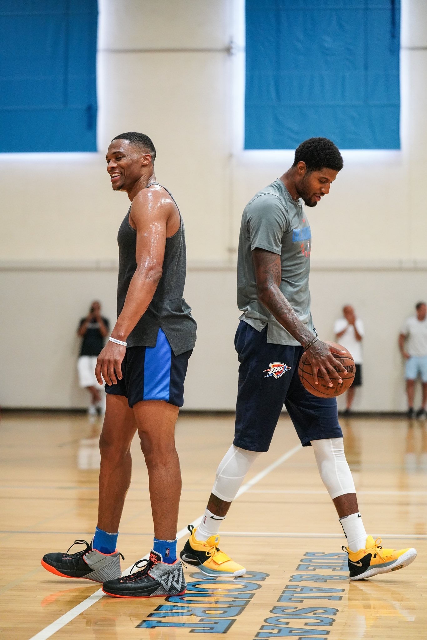 大罗：维尼修斯和拉菲尼亚可以争金球奖；更多人参与将帮助中国队进步（大罗：维尼修斯、拉菲尼亚有望角逐金球；提高参与度将推动中国队进步）