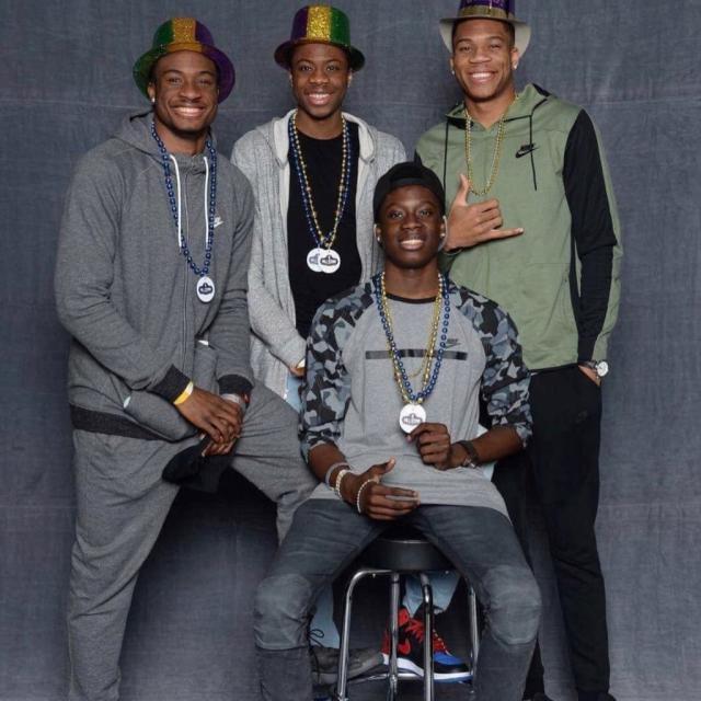 世界杯预选赛爆大冷，豪门惨败震惊全球（世界杯预选赛冷门突袭，传统豪强折戟引发全球哗然）