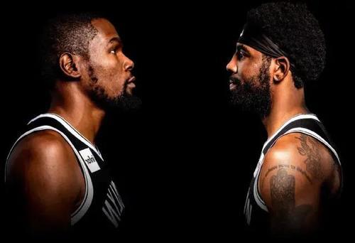 迈阿密国际夺美职联冠军，梅西淡定队友狂欢（迈阿密国际加冕美职联，梅西从容队友狂欢）